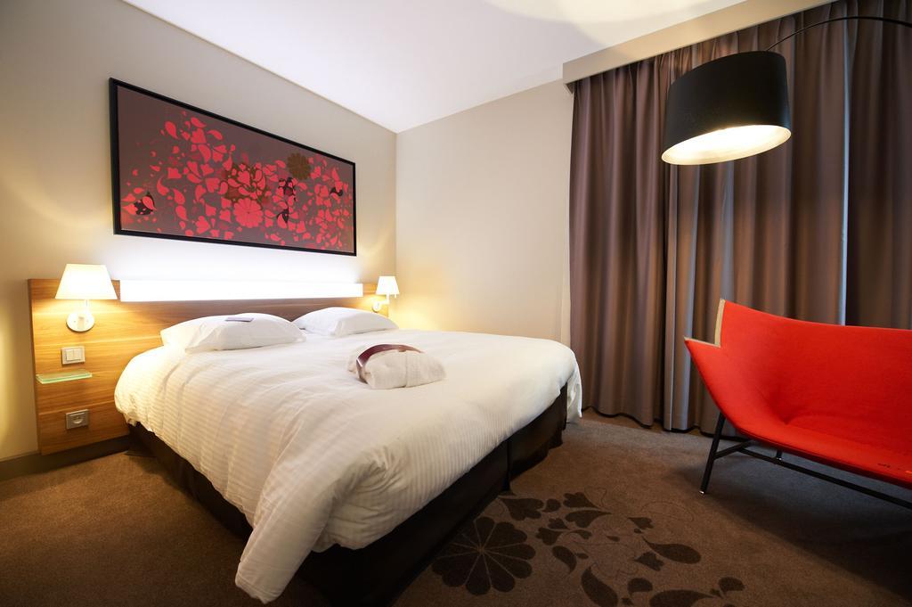 Mercure Cholet Centre Exterior foto